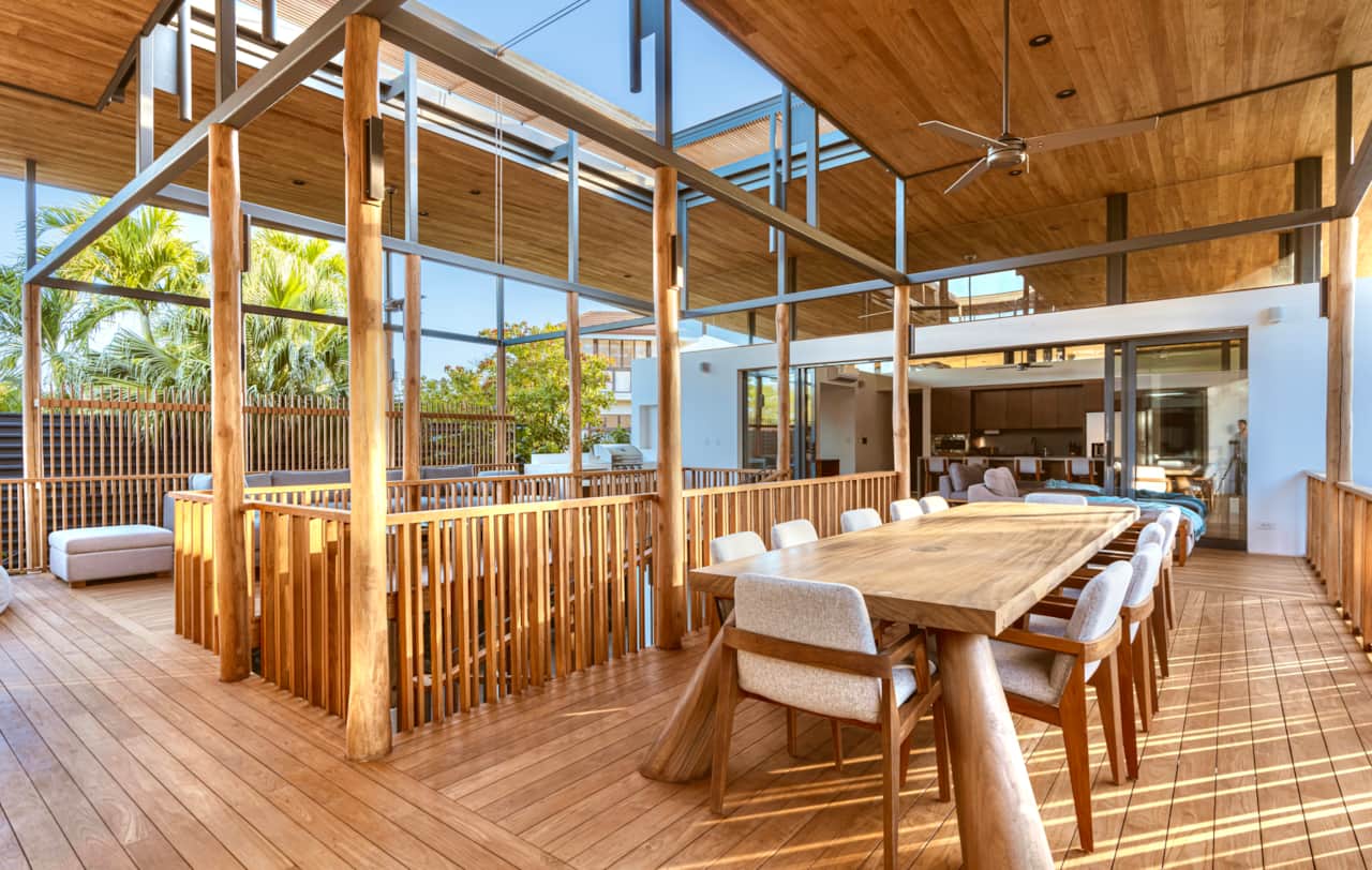 Deck Dining