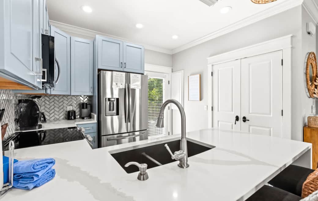 Level 1 Kitchen
