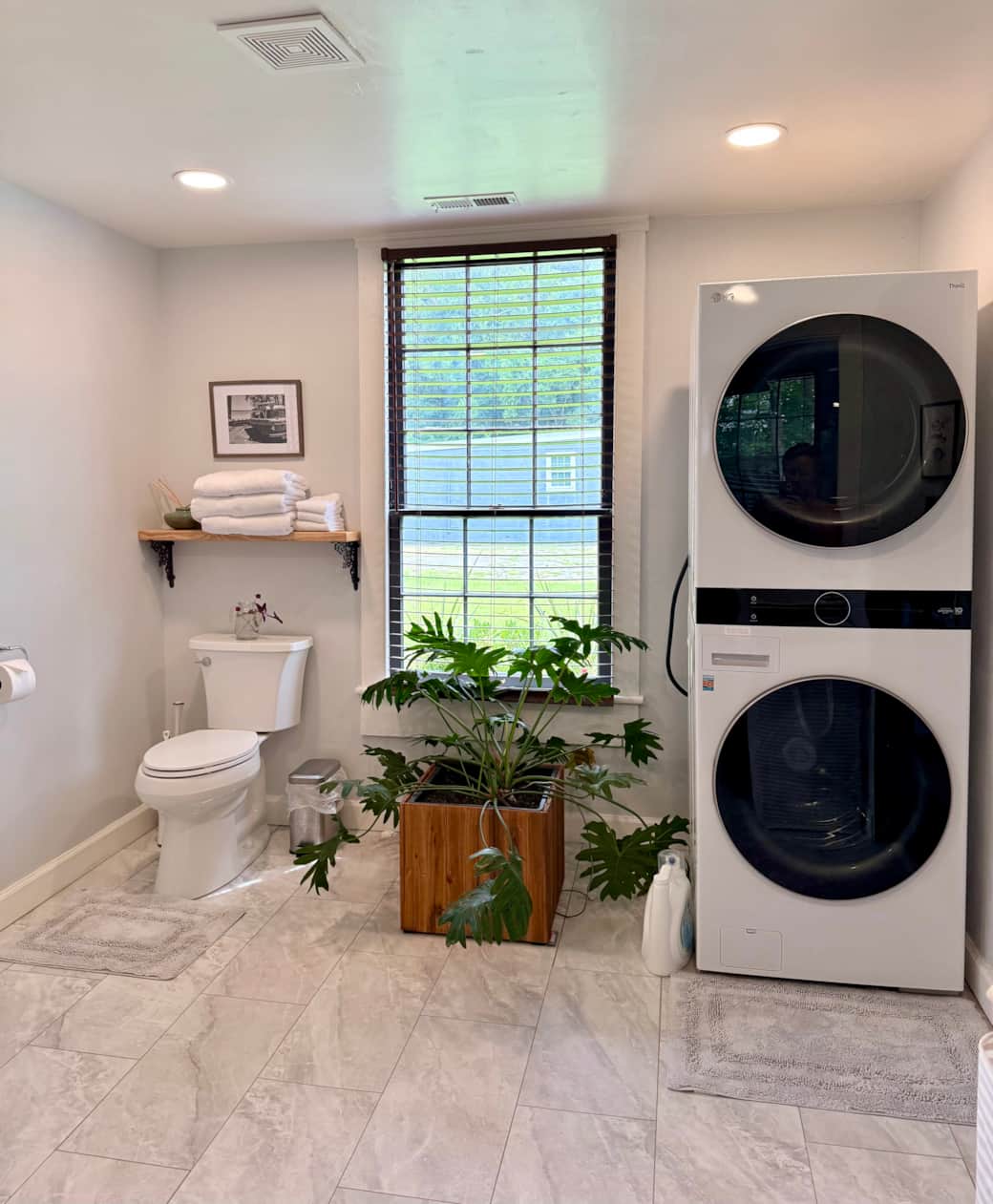 Washer/Dryer Complimentary