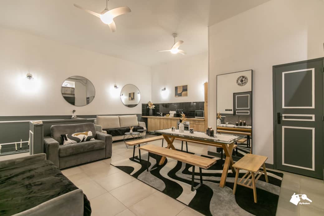 Salon avec coin repas