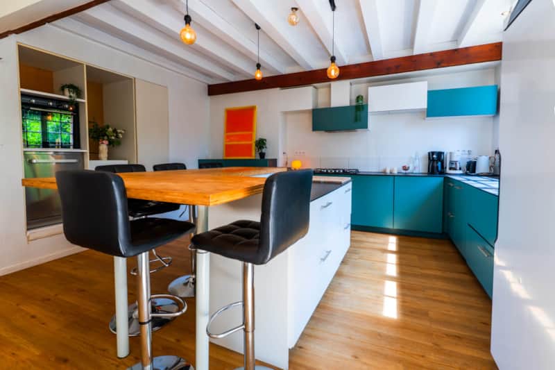 Villa de la Plume – Cuisine ouverte sur le salon