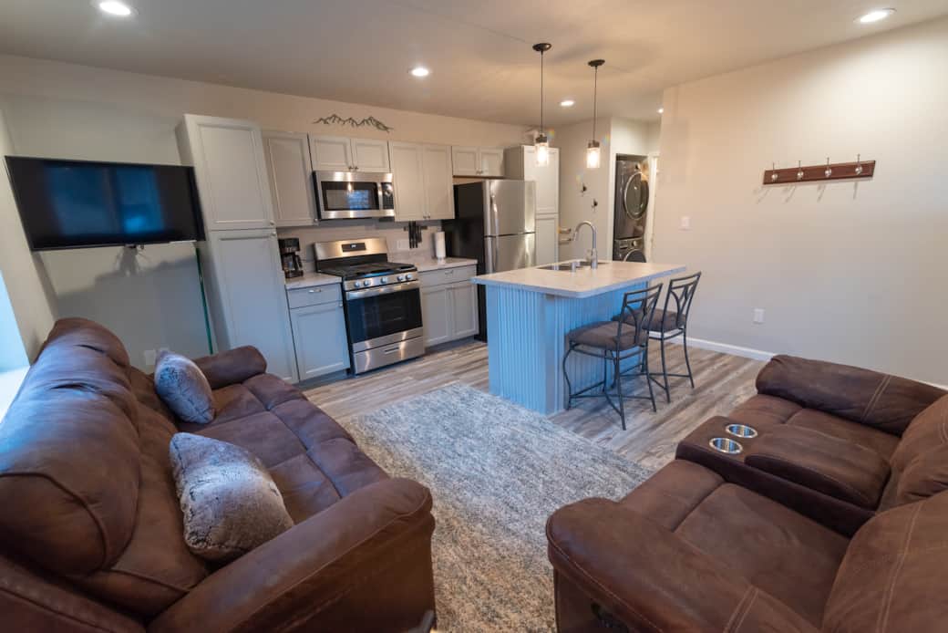 Denali Retreats Foraker Cabin-4