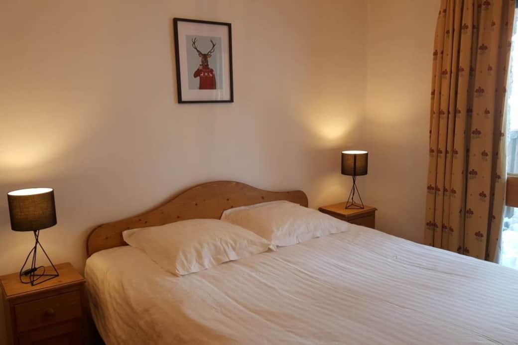 Chambre lit king size, dressing et accès direct sur terrasse
