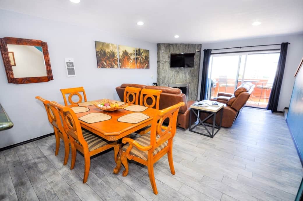 Dining Area/ Living Area Dining Area/ Living Area