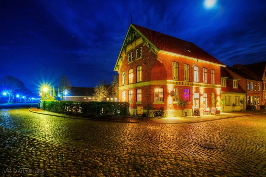 Das Haus bei Nacht