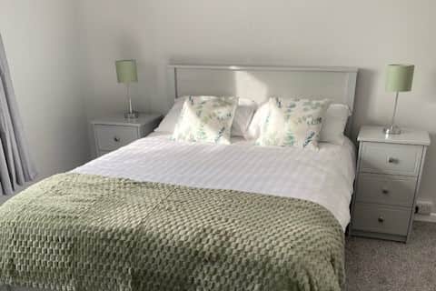 Room 4 (2)