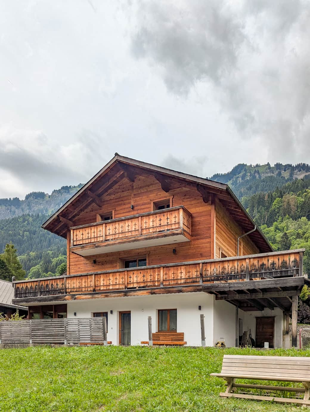 Blick auf das Chalet von außen