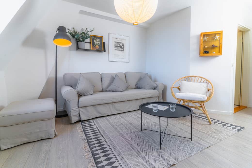Wohnzimmer mit Couch Wohnzimmer mit Couch