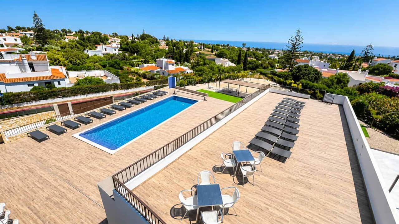 Villa Carvoeiro pool and upstairs terrace (1)