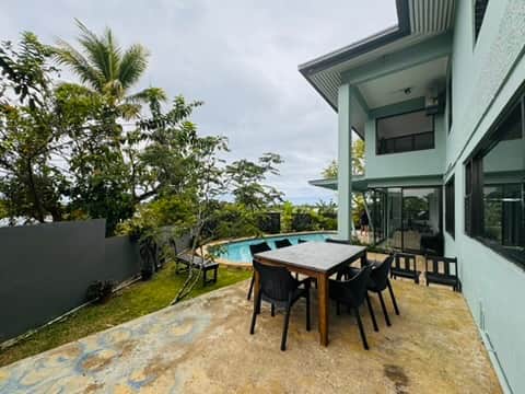 Outdoor Dining Area Outdoor Dining Area
