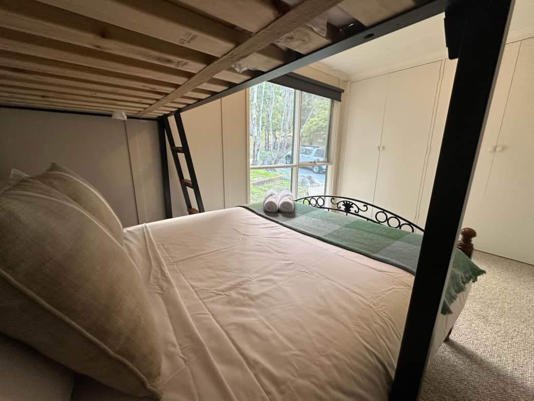 Bedroom 3 Views Bedroom 3 Views