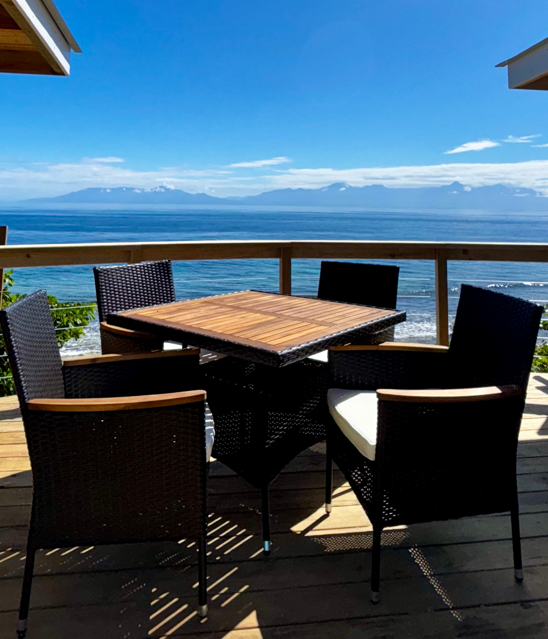Quatro Vista, South Shore, Utila, HN, Dining View