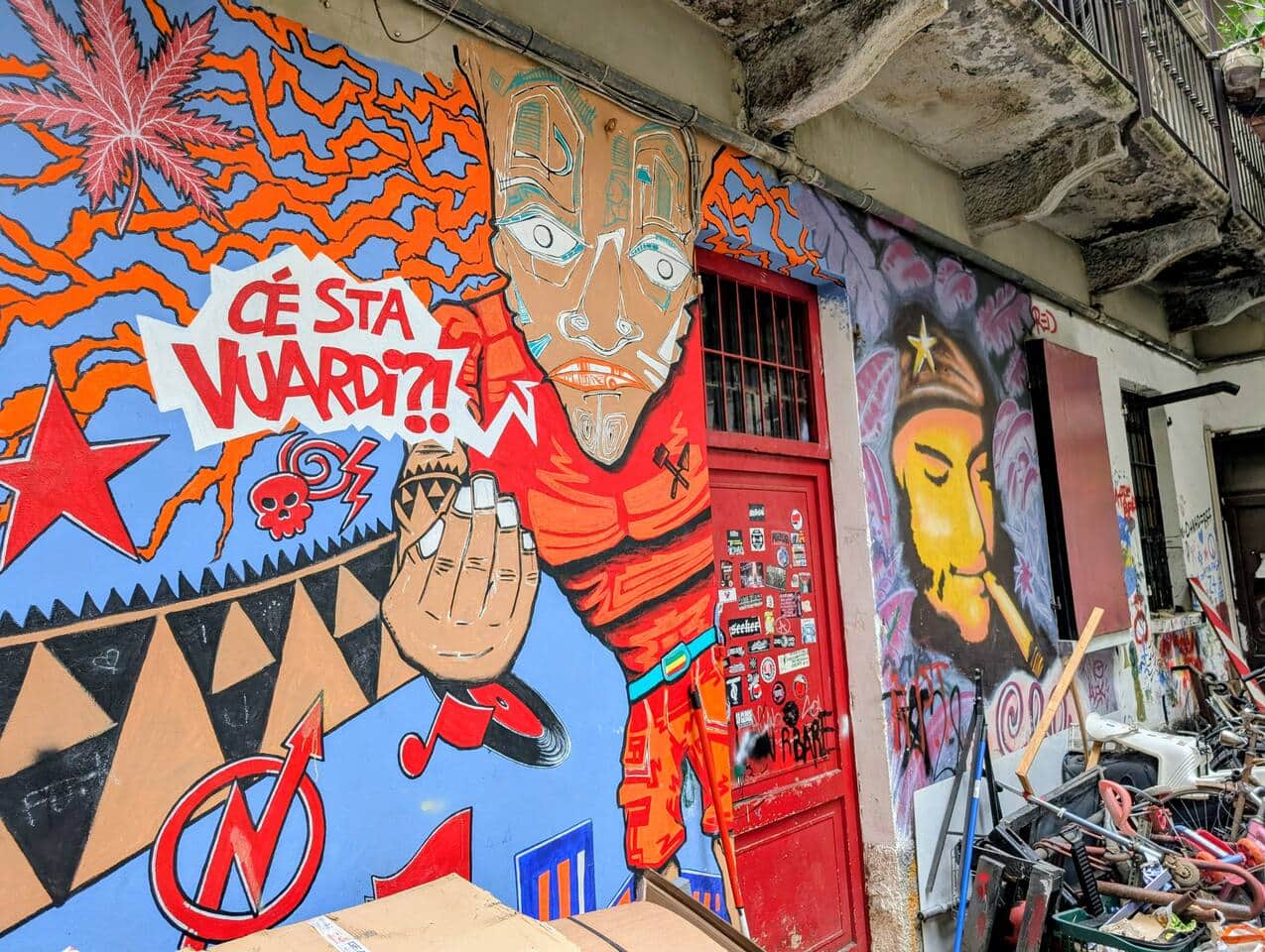 Murales nel cortile