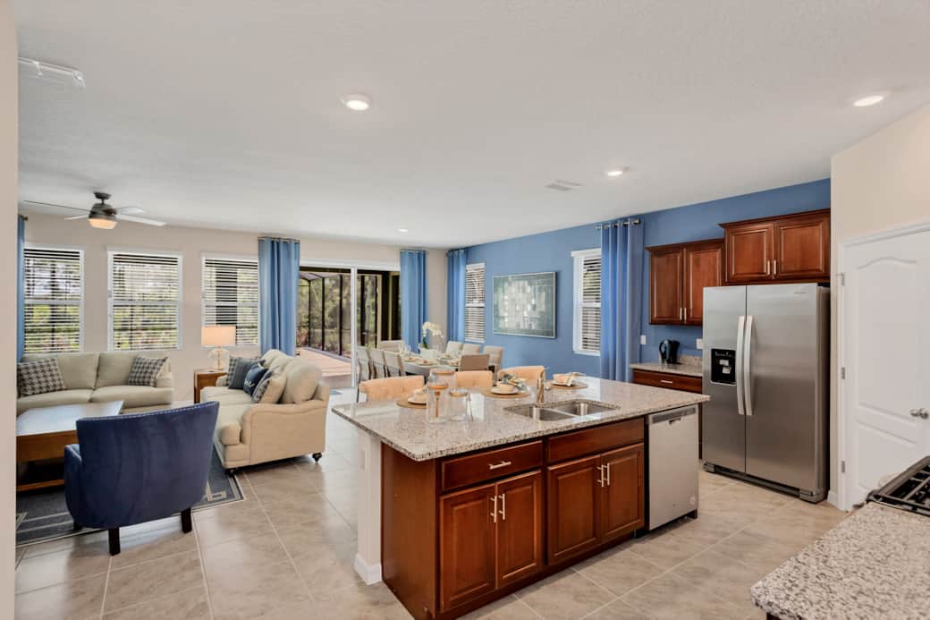 Kitchen / Dining