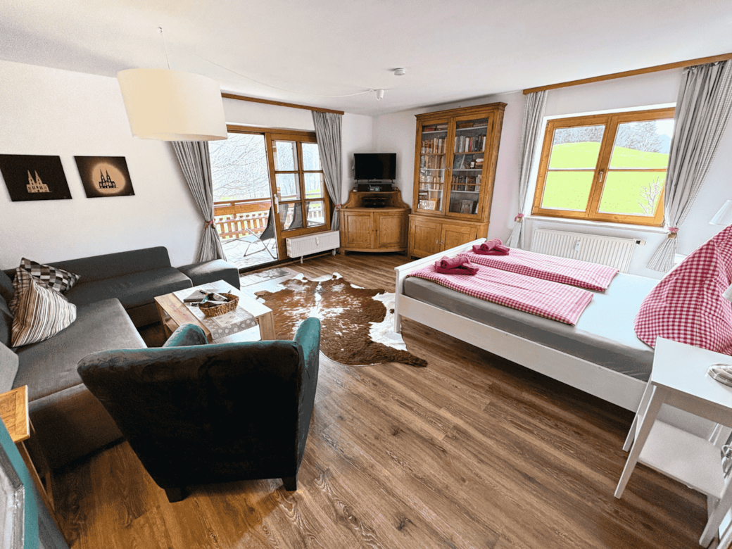 Kombiniertes Wohn- / Schlafzimmer