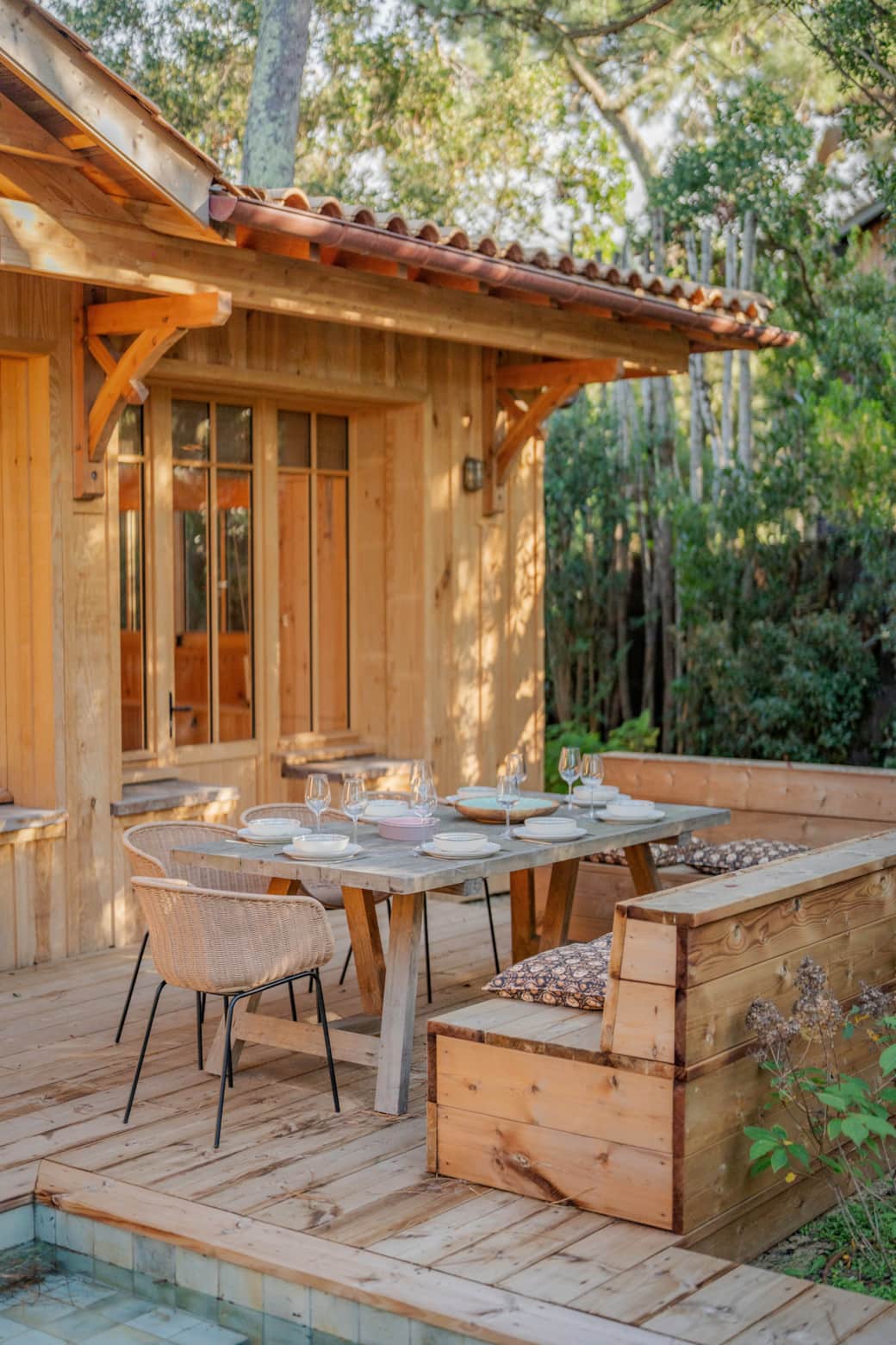 Espace repas extérieur Espace repas extérieur