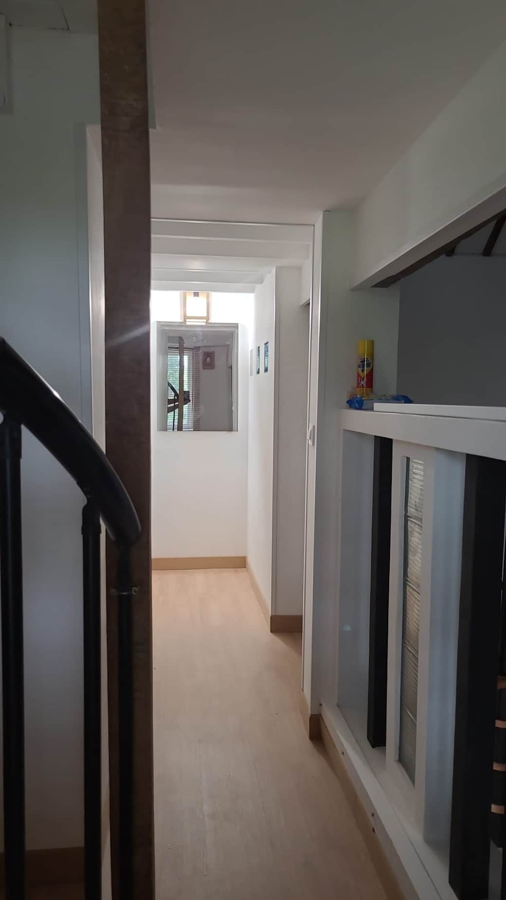 Flur zum Schlafzimmer im Erdgeschoss Bild 1