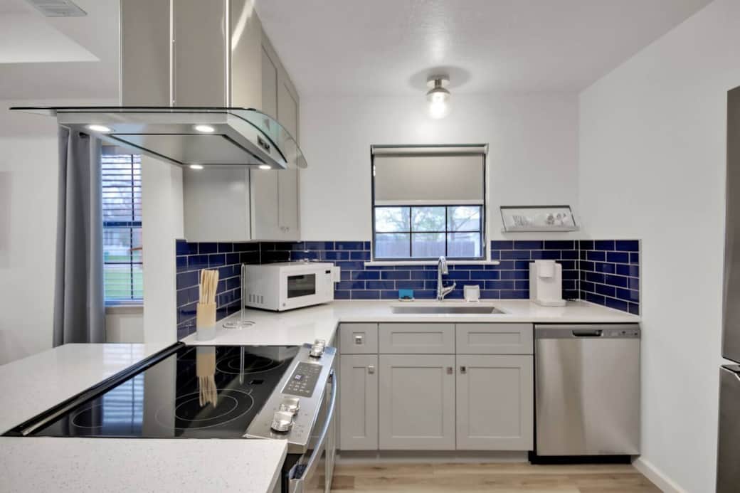 Fully equipped kitchen