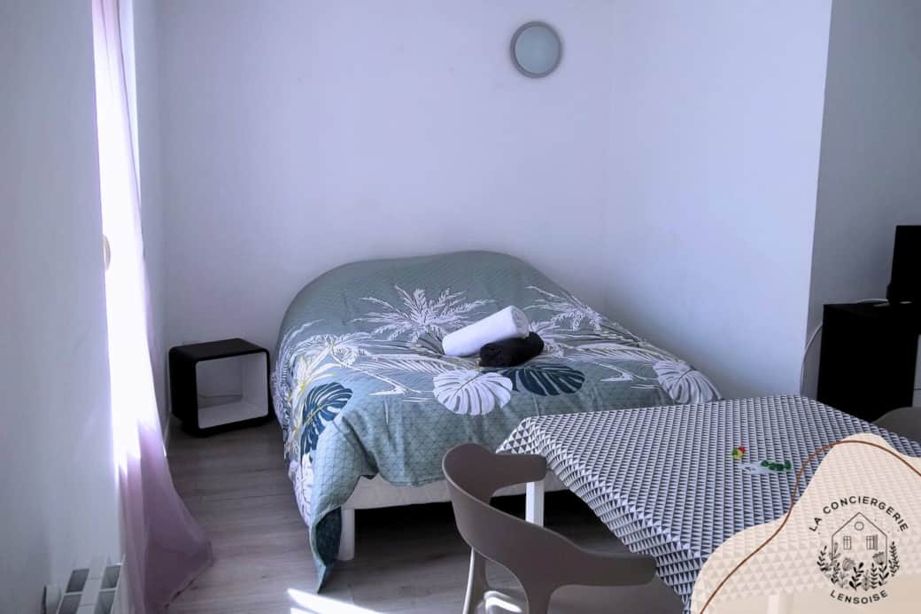 ESPACE NUIT
LIT 140X190
LINGE DE LIT FOURNI
