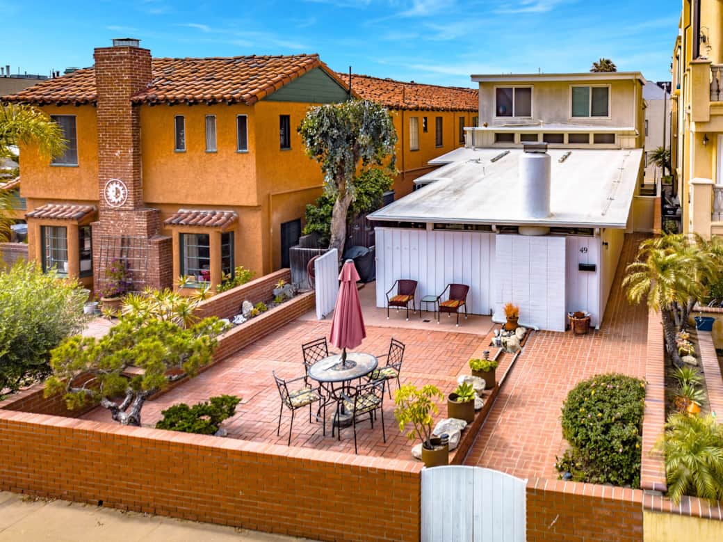 Huge front patio