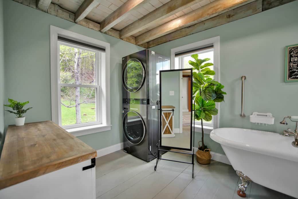 Bathroom 2, laundry, walk in shower, bathtub