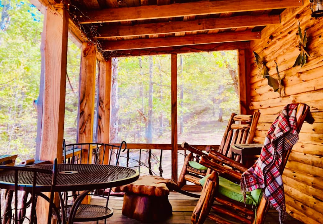 Screened in porch-my favorite spot! Screened in porch-my favorite spot!