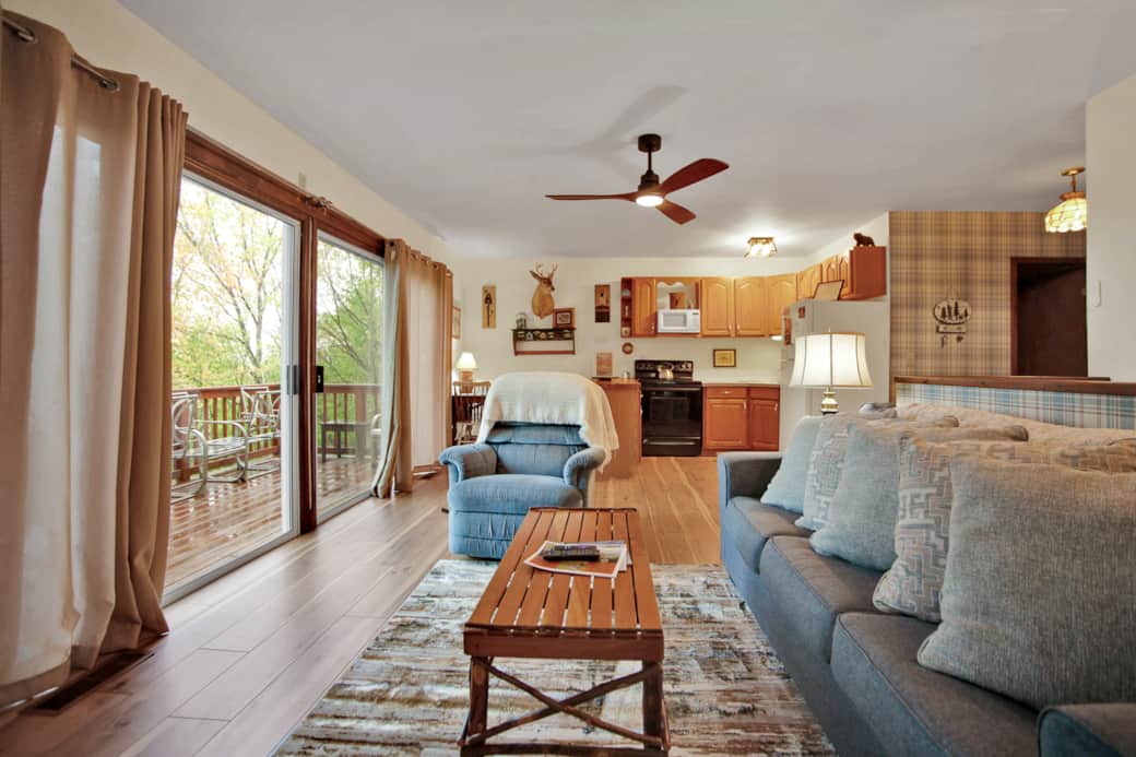 Villa with a View 2 bedroom 1 bathroom, sleeps 4, wifi, AC, dogs allowed!