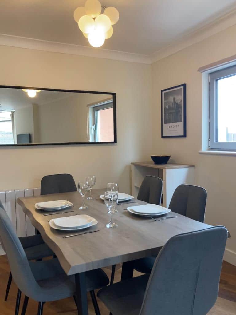 Living room and kitchen (3) Living room and kitchen (3)