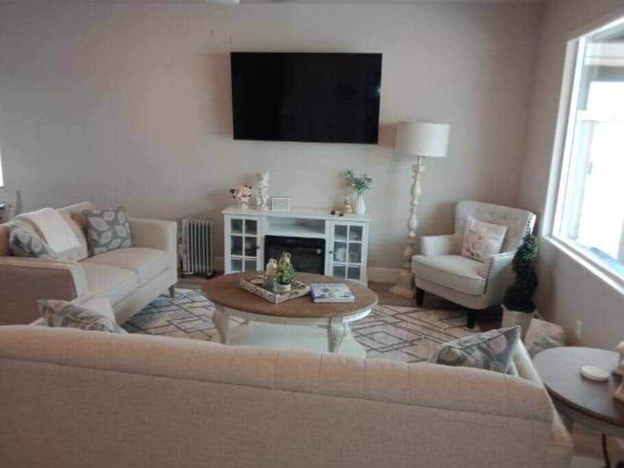 White Rocks-4beds, 3bath,hot tub — Hildale — vacation rental