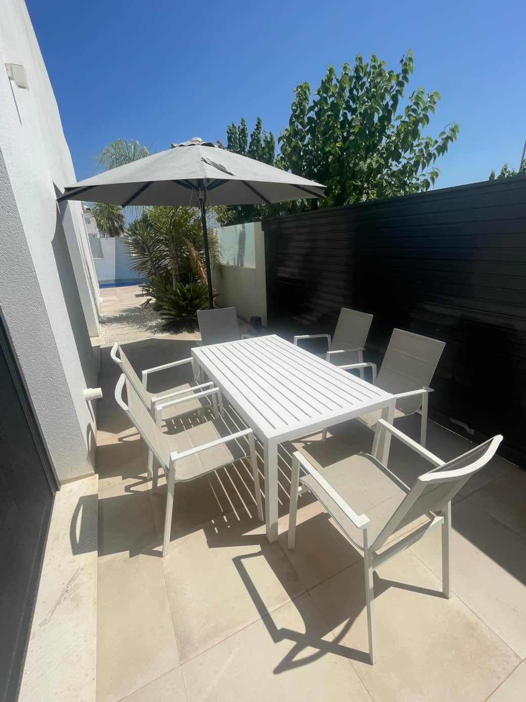 Shady spot on the terrace – ideal for morning coffee
