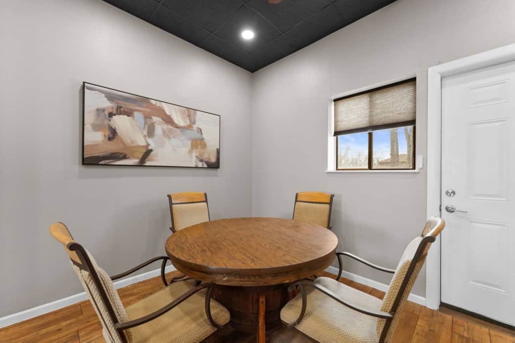 Comfortable dining area!