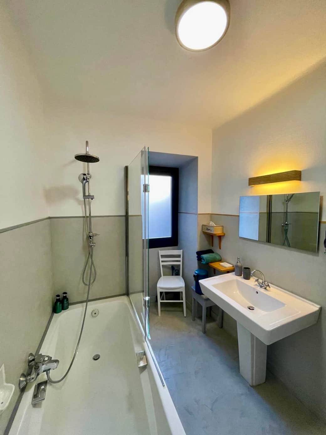 - Chambre #3 - Salle de bain