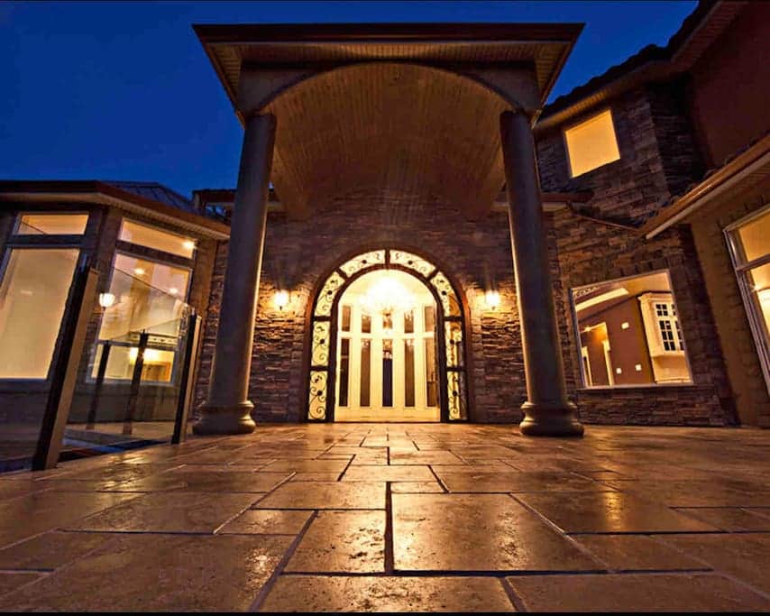 Front Entrance to main house Front Entrance to main house