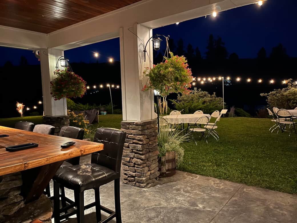 Patio & Outside Bar