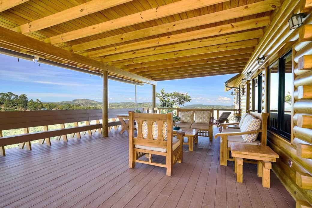 Huge Terrace Huge Terrace