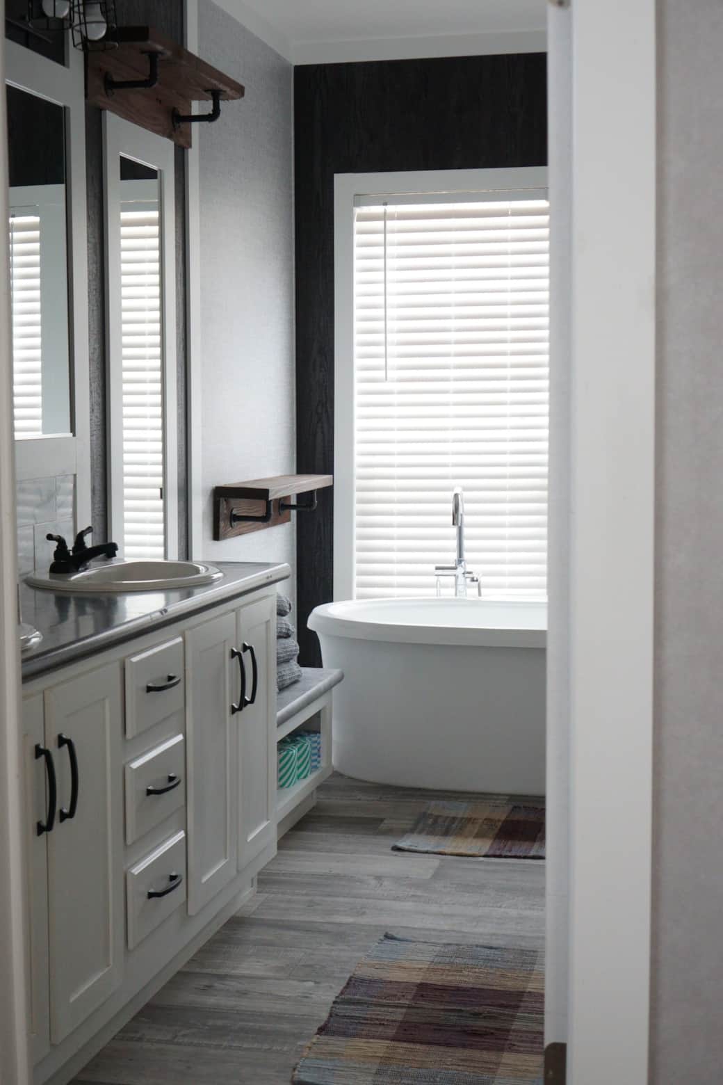 Master Bathroom Master Bathroom