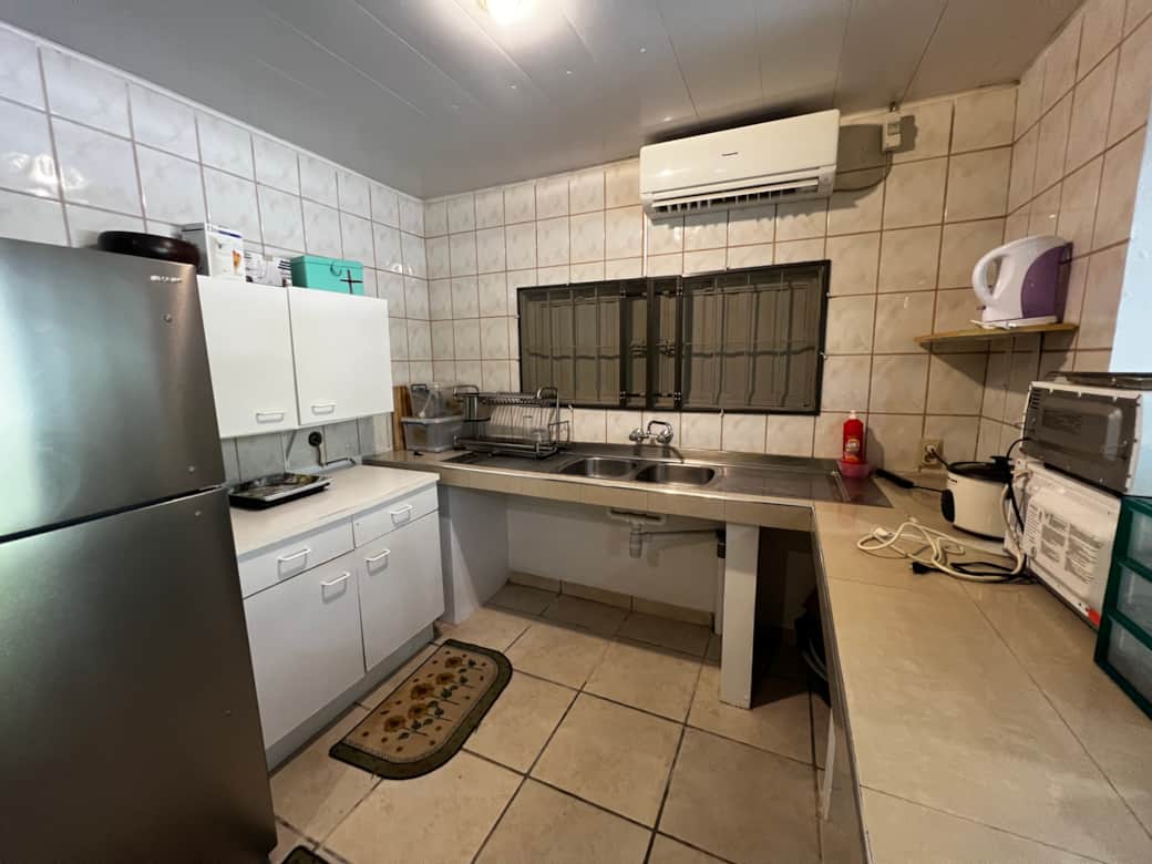 Kitchen 1