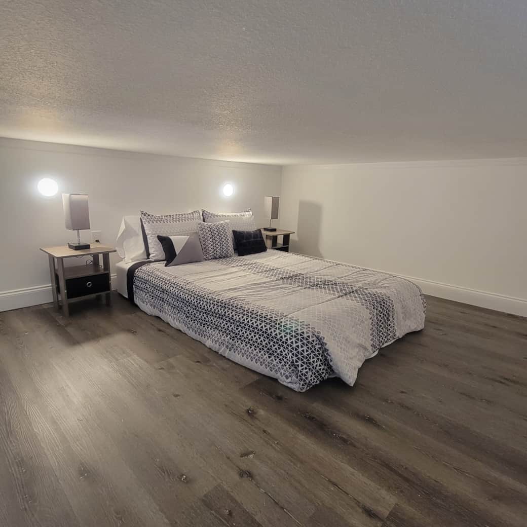 Full Bedroom Full Bedroom