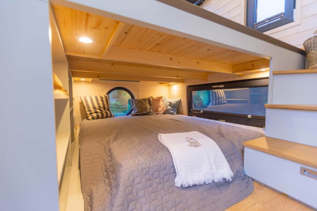 Kids bedroom and playing area