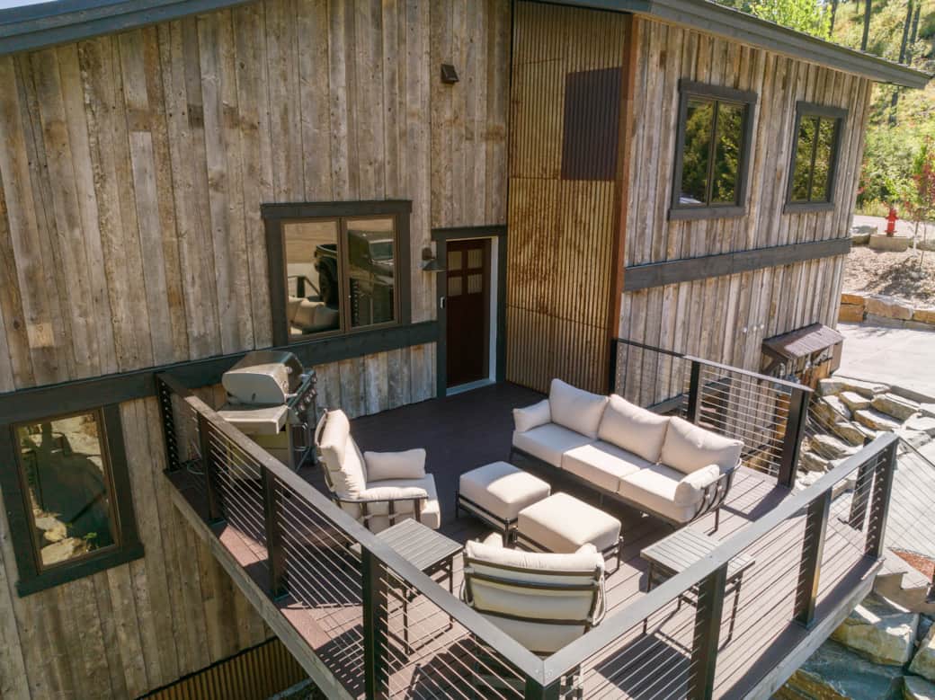 Paito area and BBQ Den  Paito area and BBQ Den