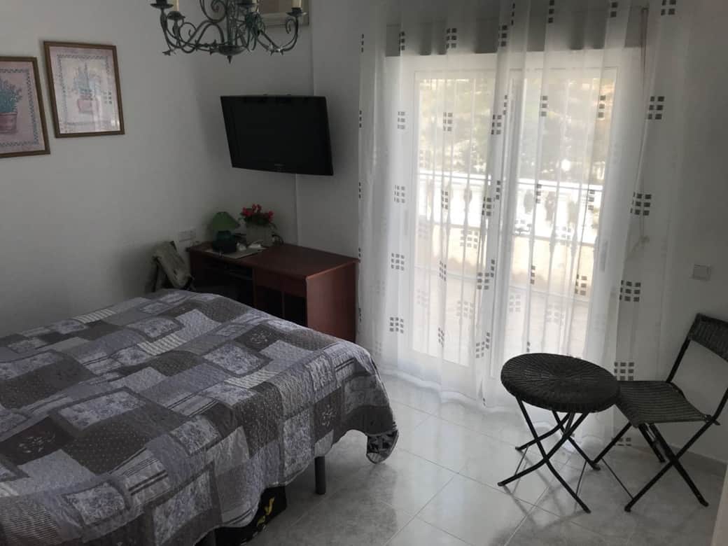 Schlafzimmer 2