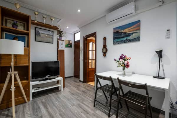 Piso con carácter en pleno barrio de La Latina · Madrid