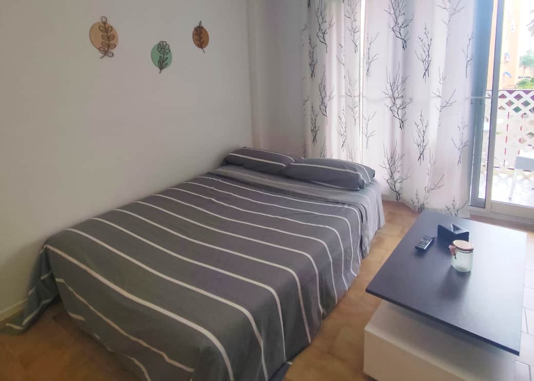 Sofá cama doble abierto