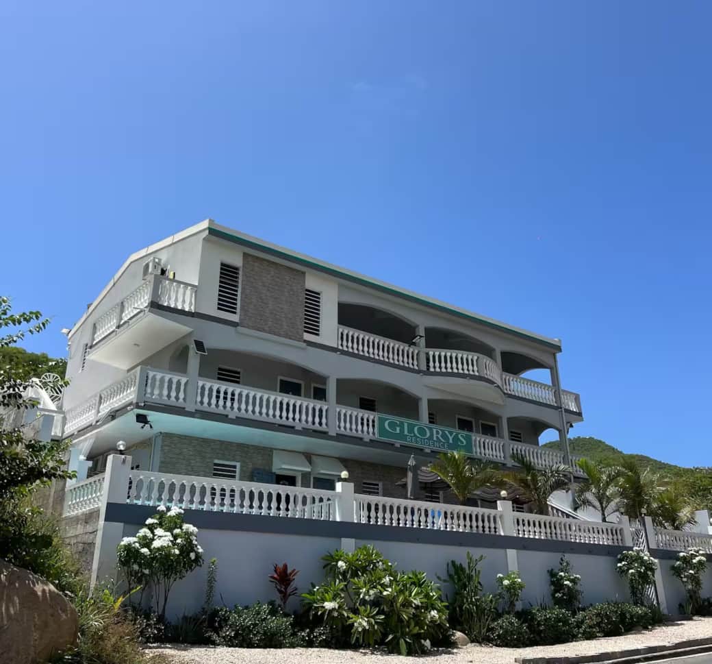 Exterior View - Glory's Residence