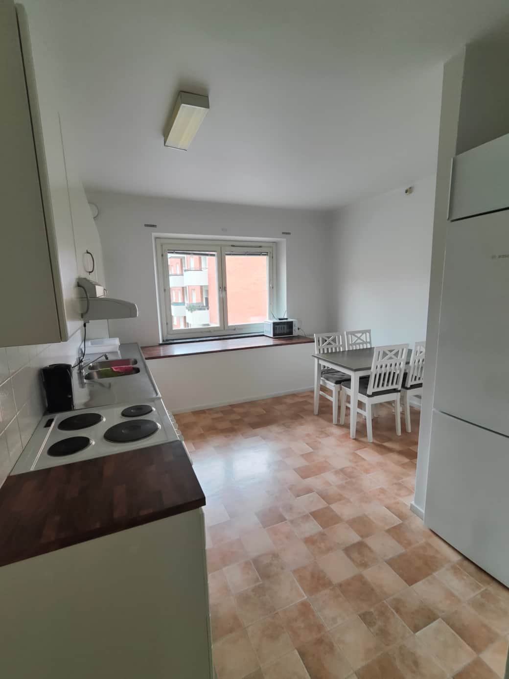 Kitchen with seating for 4