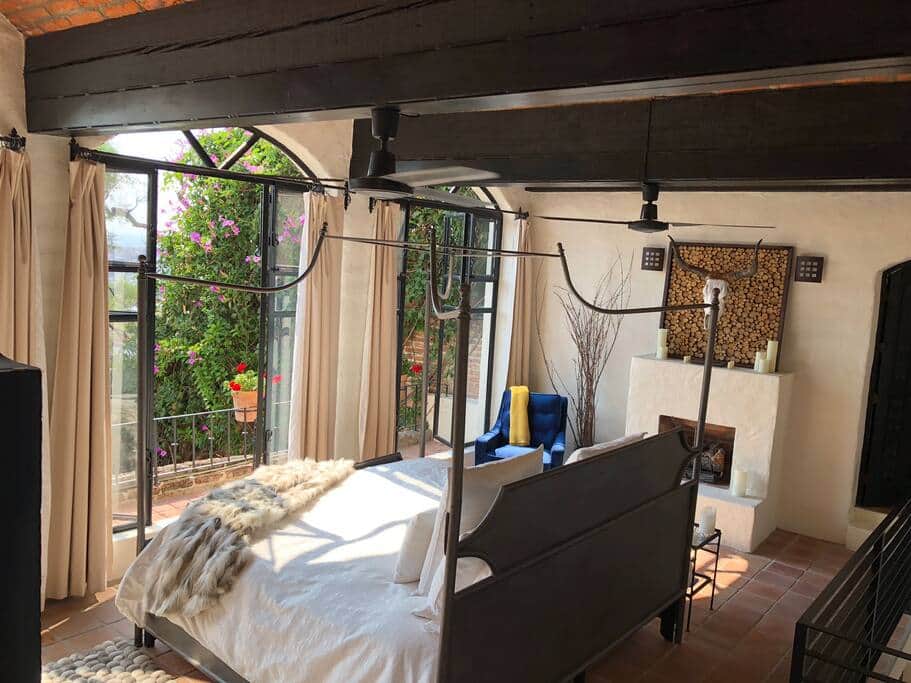 Master bedroom encompasses the entire 2nd floor Master bedroom encompasses the entire 2nd floor