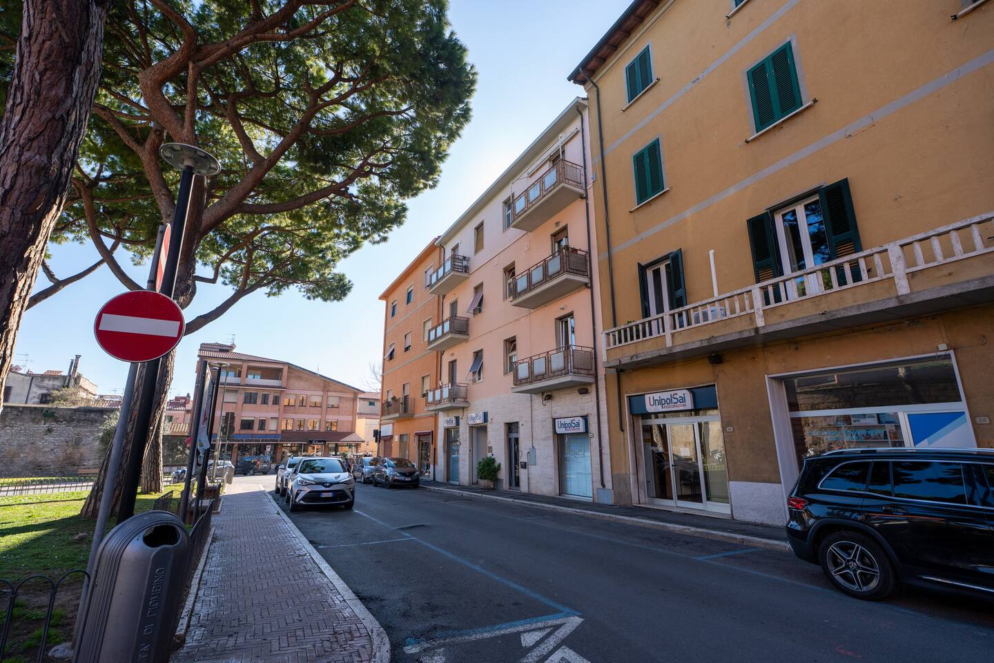 Panoramica del condominio in cui si trova Senyum.