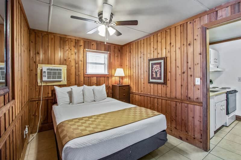 Queen Bedroom