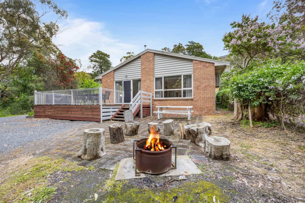 Kookaburra Retreat Outdoor Firepit