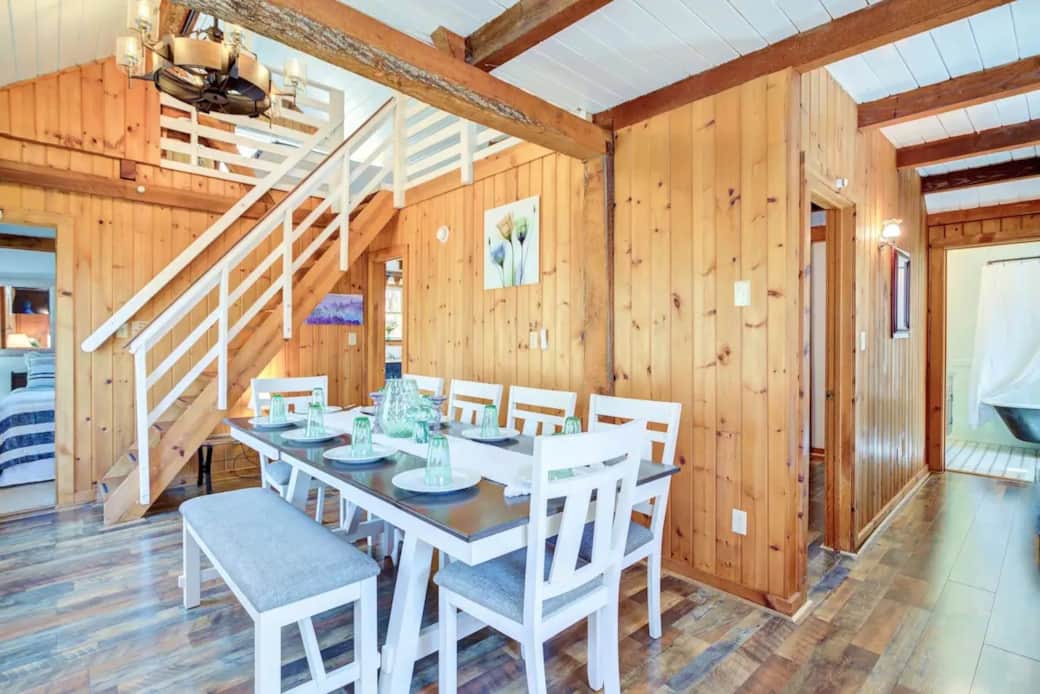 Spacious Dining Room